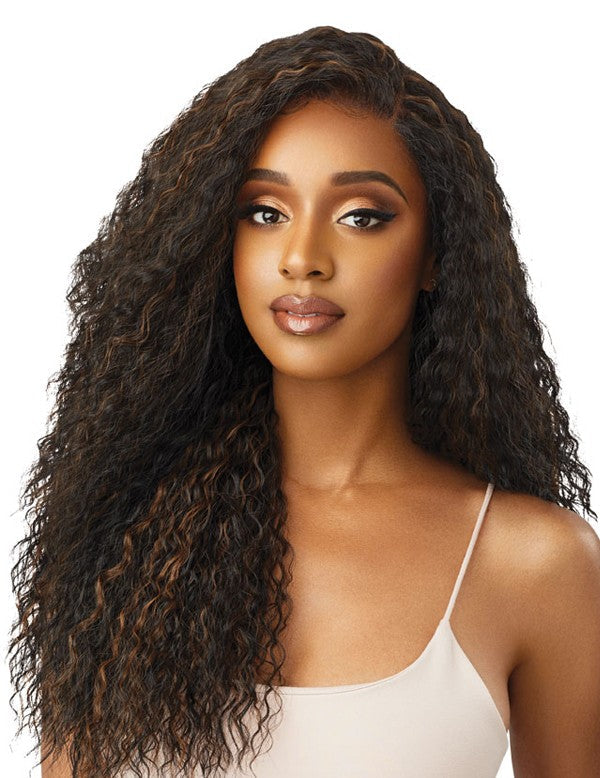 Outre Perfect Hairline HD Transparent 13" x 6" Lace Front Wig Yvette - Elevate Styles