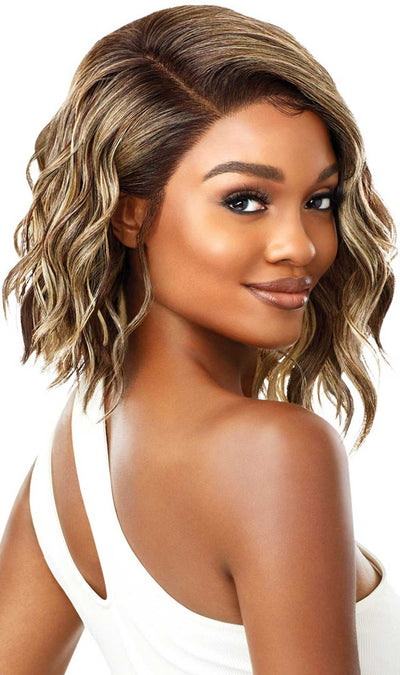 Outre Melted Hairline Collection - HD Swiss Lace Front Wig Roselyn - Elevate Styles

