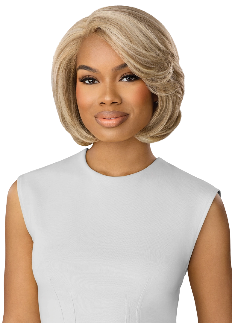Outre Synthetic Pre-Plucked HD Transparent Lace Front Wig Every 49 QLEWE49