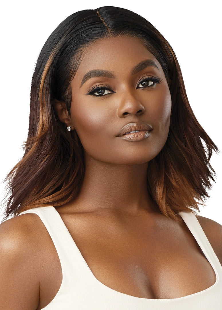 Outre HD Melted Hairline Lace Front Wig Darcy - Elevate Styles