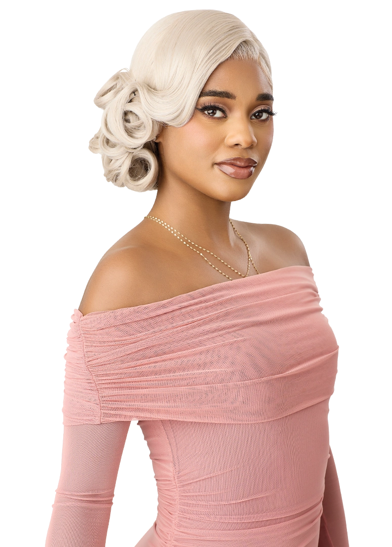 Outre Synthetic Melted Hairline HD Lace Front Wig MH131 QLMHMH131