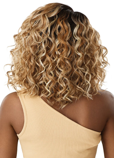 Outre HD Melted Hairline Lace Front Wig - Martisha - Elevate Styles
