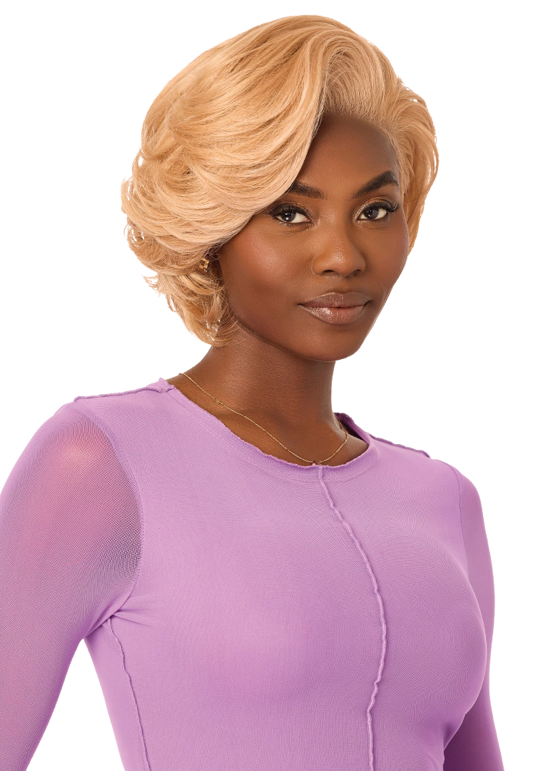 Outre Perfect Hairline Swoop Series Frontal Lace 13"x 4" HD Transparent Lace Front Wig Swoop 18 QLPHLSSWO18