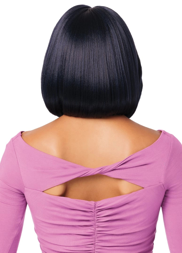 Outre Perfect Hairline Swoop Series Frontal Lace 13"x 4" HD Transparent Lace Front Wig Swoop 20 QLPHLSSWO20