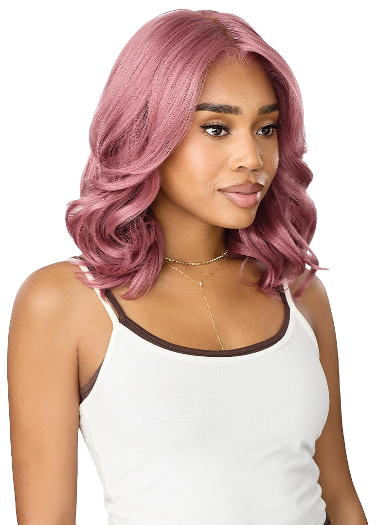 Outre Perfect Hairline OnVybes 13"x6" Lace Front Wig OnVybe 16 QLPHLOOVB16