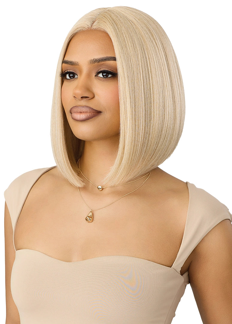 Outre Synthetic Glueless HD Transparent Lace Front Wig Lin QLLIN