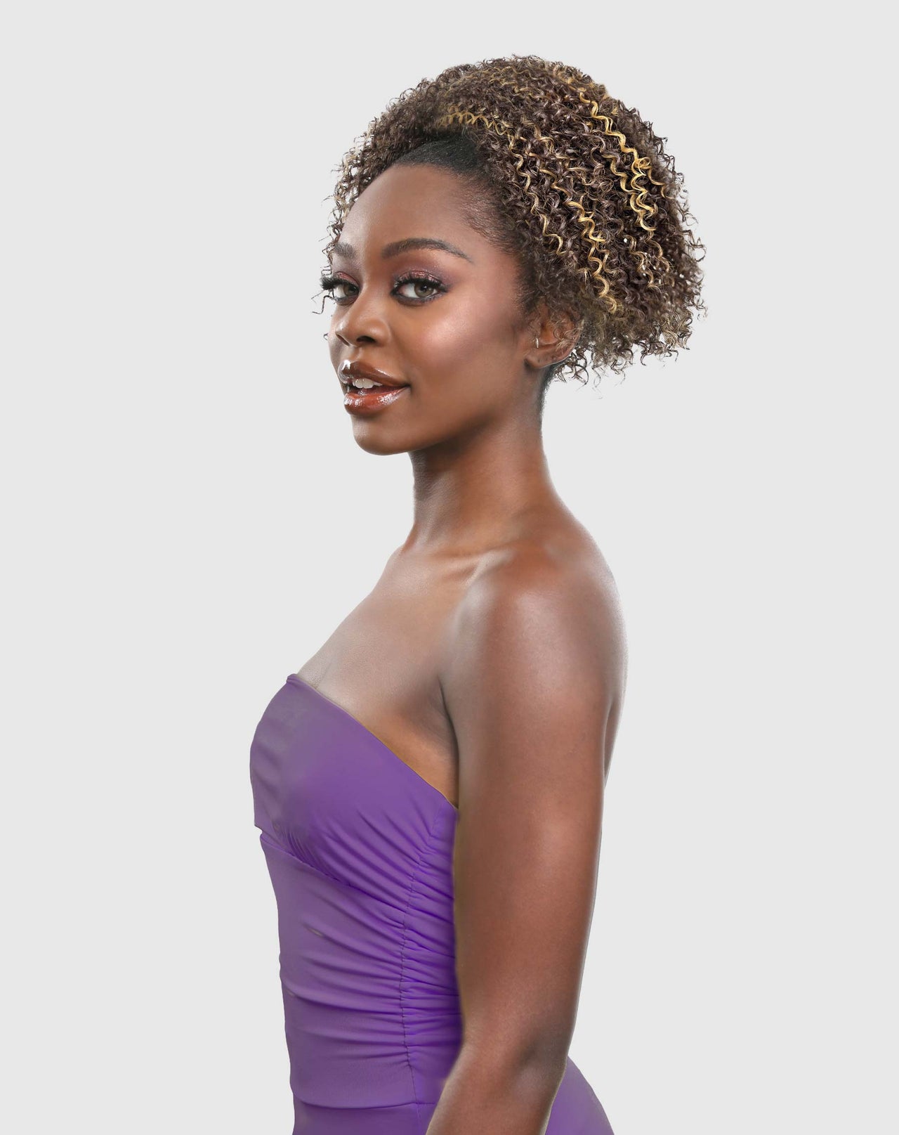 Vanessa Vibe Swap Half Wig Tesey