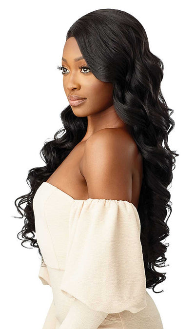 Outre Melted Hairline Collection HD Swiss Layered Wavy Lace Front Wig Chandell - Elevate Styles
