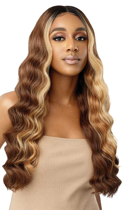 Outre Synthetic HD Transparent Lace Front Wig Arlena 26" - Elevate Styles
