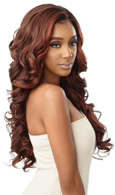 Outre Perfect Hairline HD Transparent 13"x 6" Lace Front Wig Everette 26" - Elevate Styles
