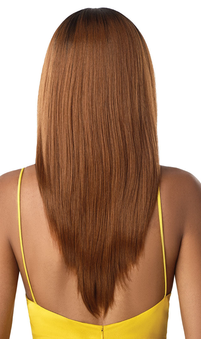 Outre The Daily Wig™ Premium Synthetic Hand-Tied Lace Part Wig Moira - Elevate Styles